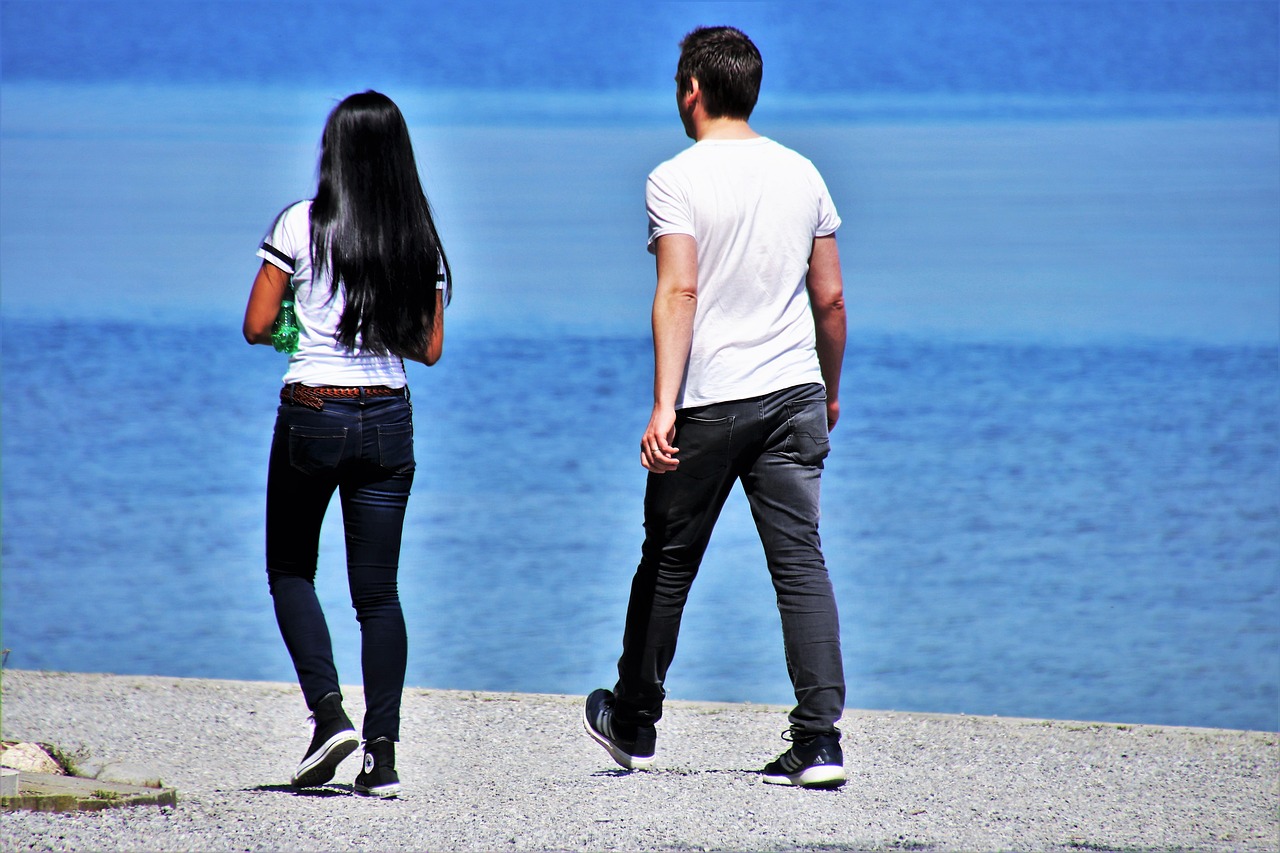 深度解读韩剧中的洗脚情节，情感共鸣与最新剧集探讨