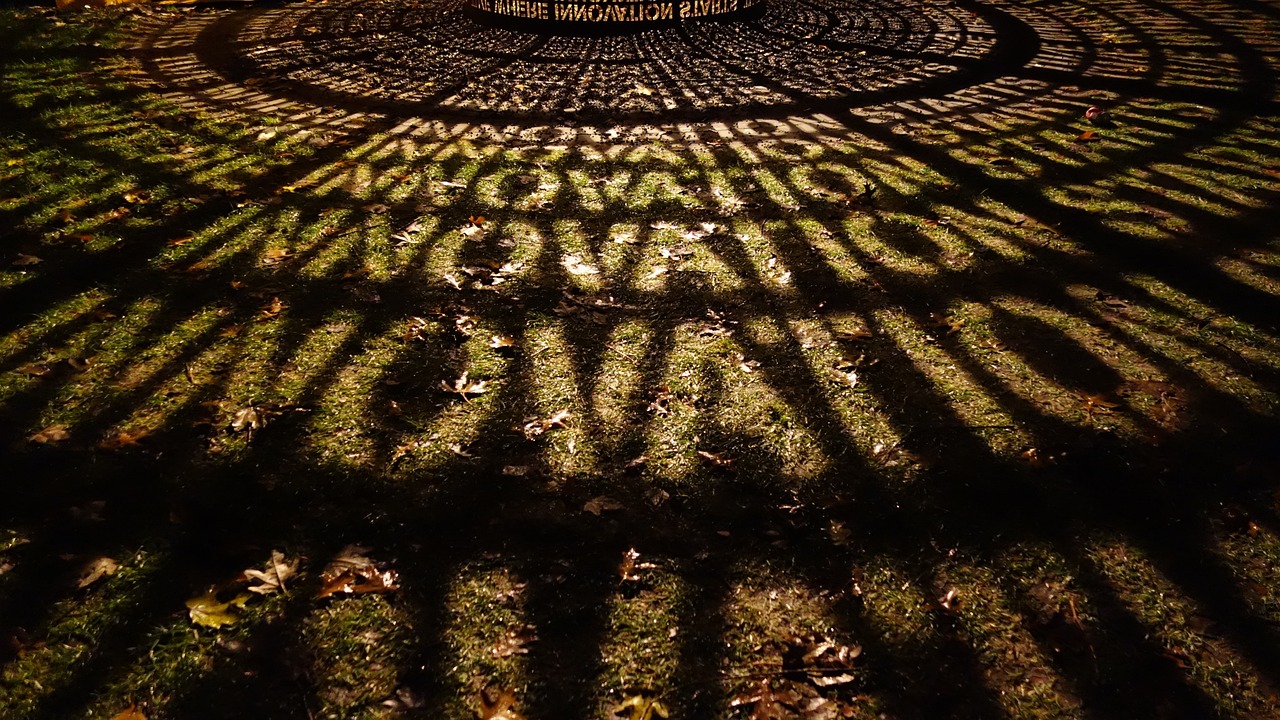 名画小说新趋势，传统与创新的融合艺术探索