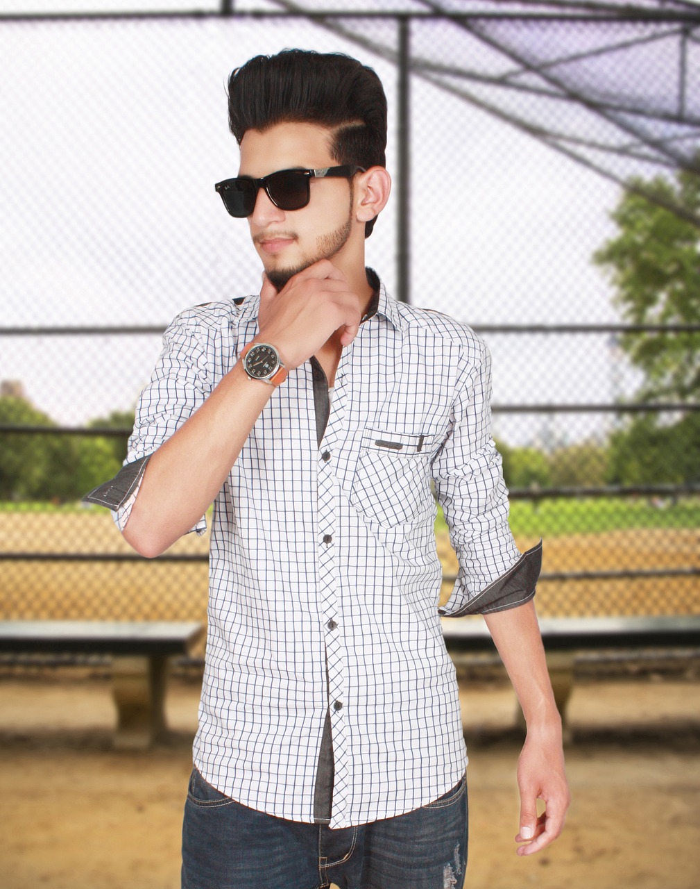 杨洋最新寸头造型,时尚魅力的全新演绎