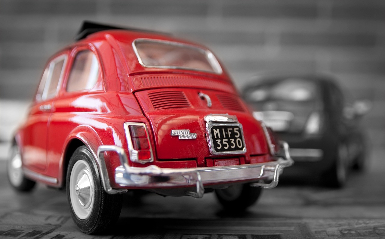 革新设计引领物流新时代的最新型拖车亮相！