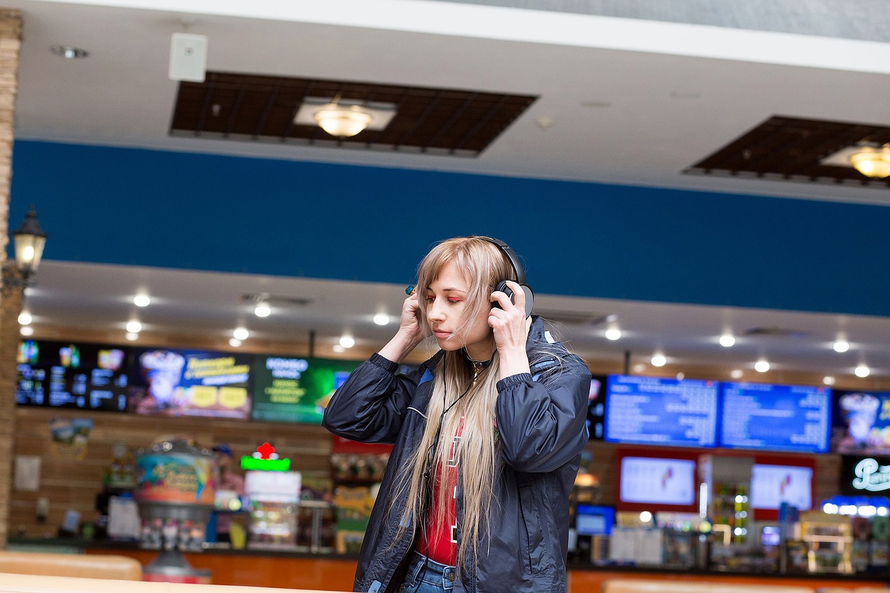 时尚潮流与情感探索交汇点,猎情都市最新动态更新