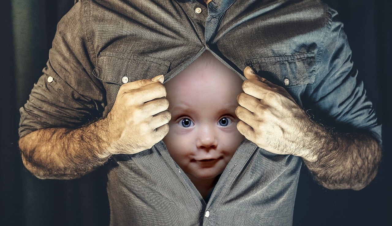 最新翻白眼现象,背后的含义、影响与解读