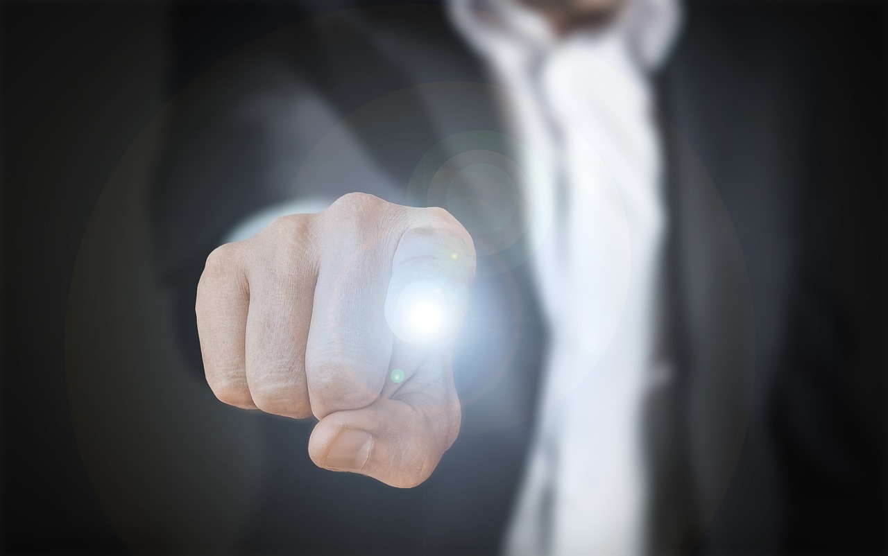 最新坑爹事件揭秘，真相背后引发的反思