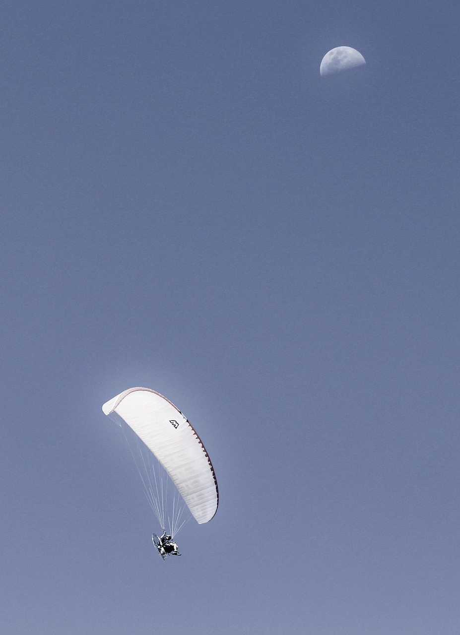 探索天空的新利器，最新滑翔机介绍