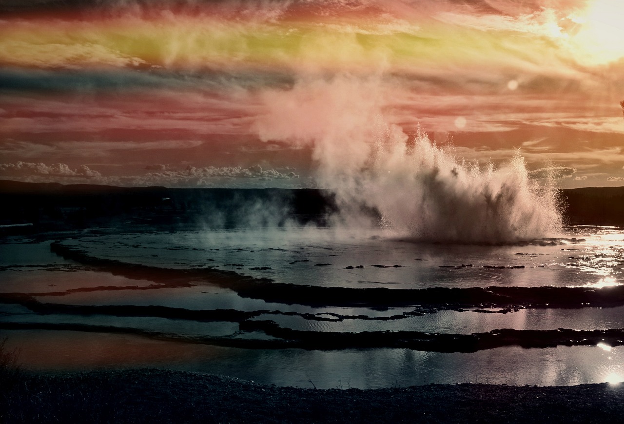 最新春江晚景，自然与人文的和谐交融