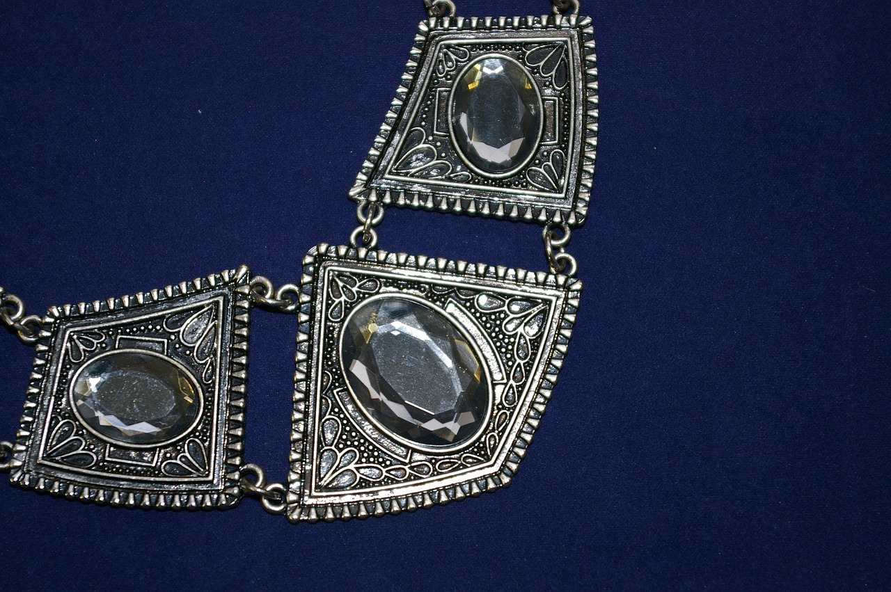 最新网红戒指，时尚潮流的新宠，引领潮流的必备配饰