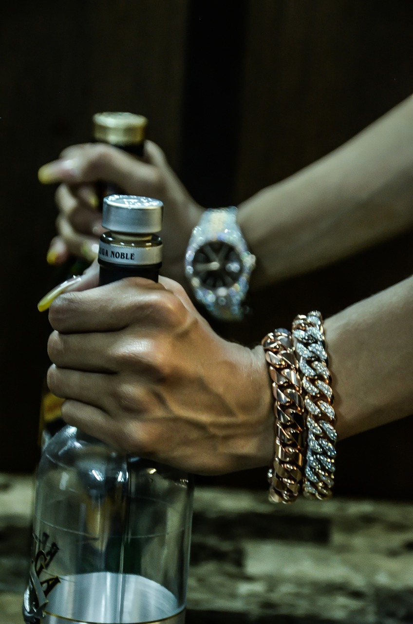 黄金戒指最新时尚潮流及选购指南