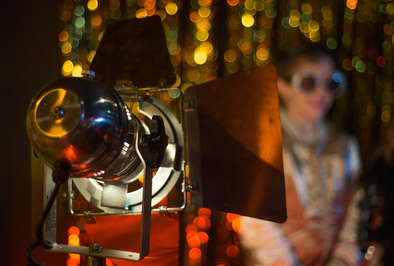 动漫高冷男头像，风格魅力与流行文化的解读