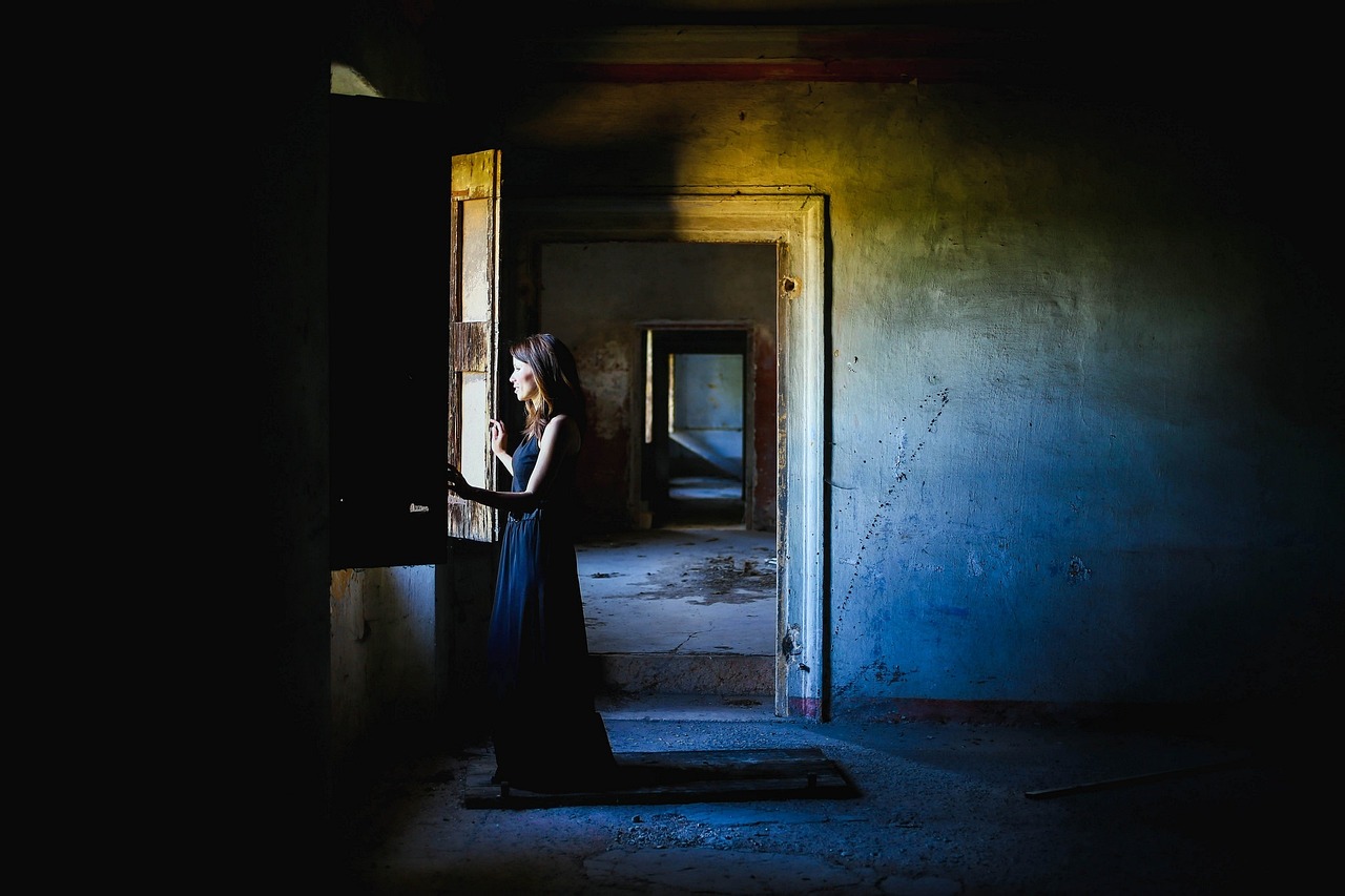 探寻四月湮灭电影的银幕背后故事