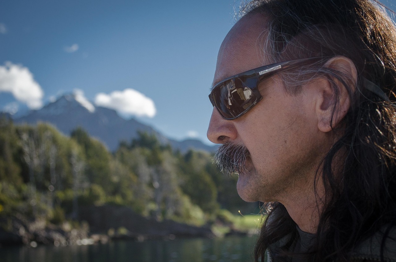 洞悉男士美容市场新动态，4月男士整容价格表全面解析