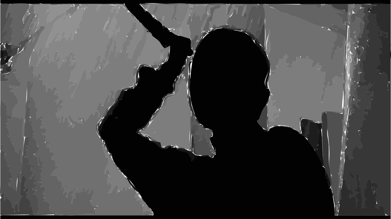 四月坠落电影，银幕背后的故事与情感揭秘