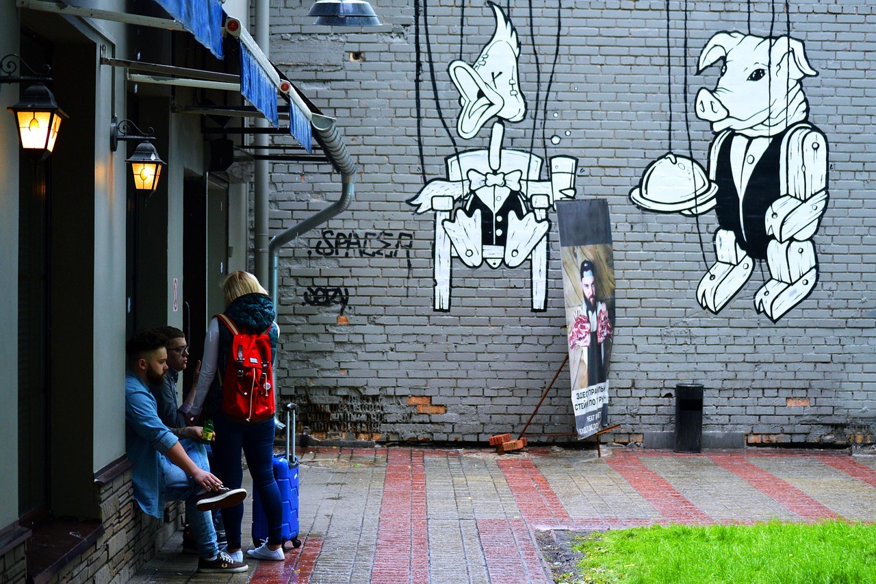 五月动漫闺蜜壁纸，连接友谊的魔法纽带，共享甜蜜时光