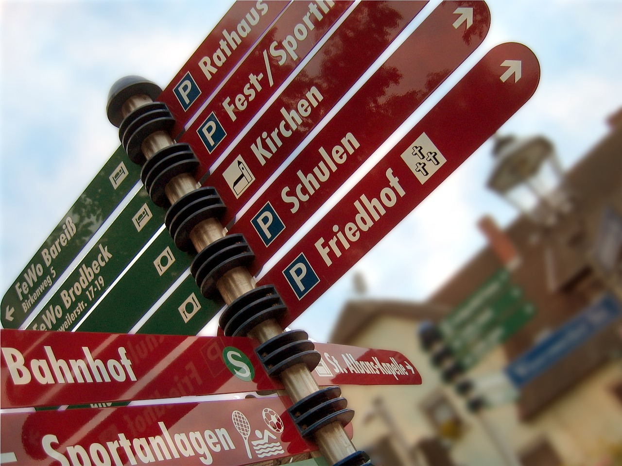 五月中色股份股票走势分析与前景展望