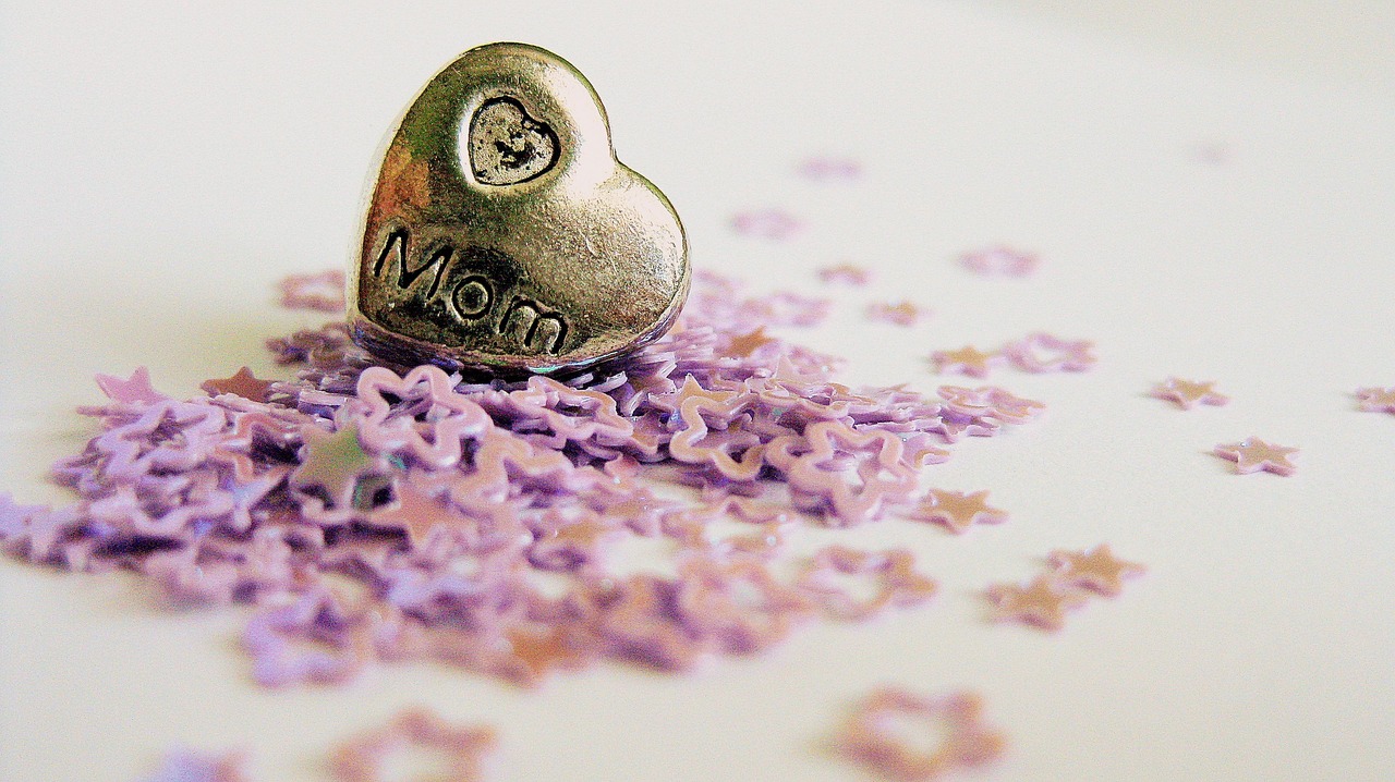 五月最新感伤铃声旋律，五月感伤的旋律