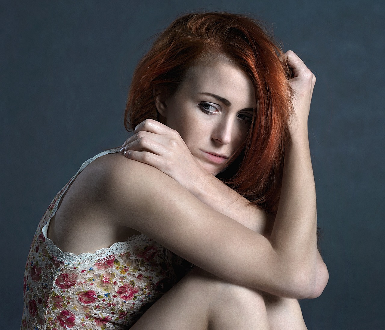 五月韩国电影中的出轨瞬间，情感交织的背叛故事