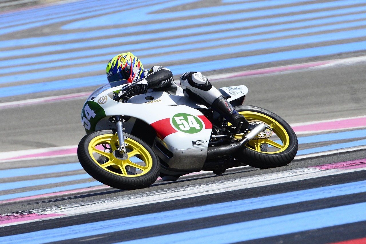 五月雅马哈新款摩托车即将上市，引领骑行新风尚，风暴来袭！