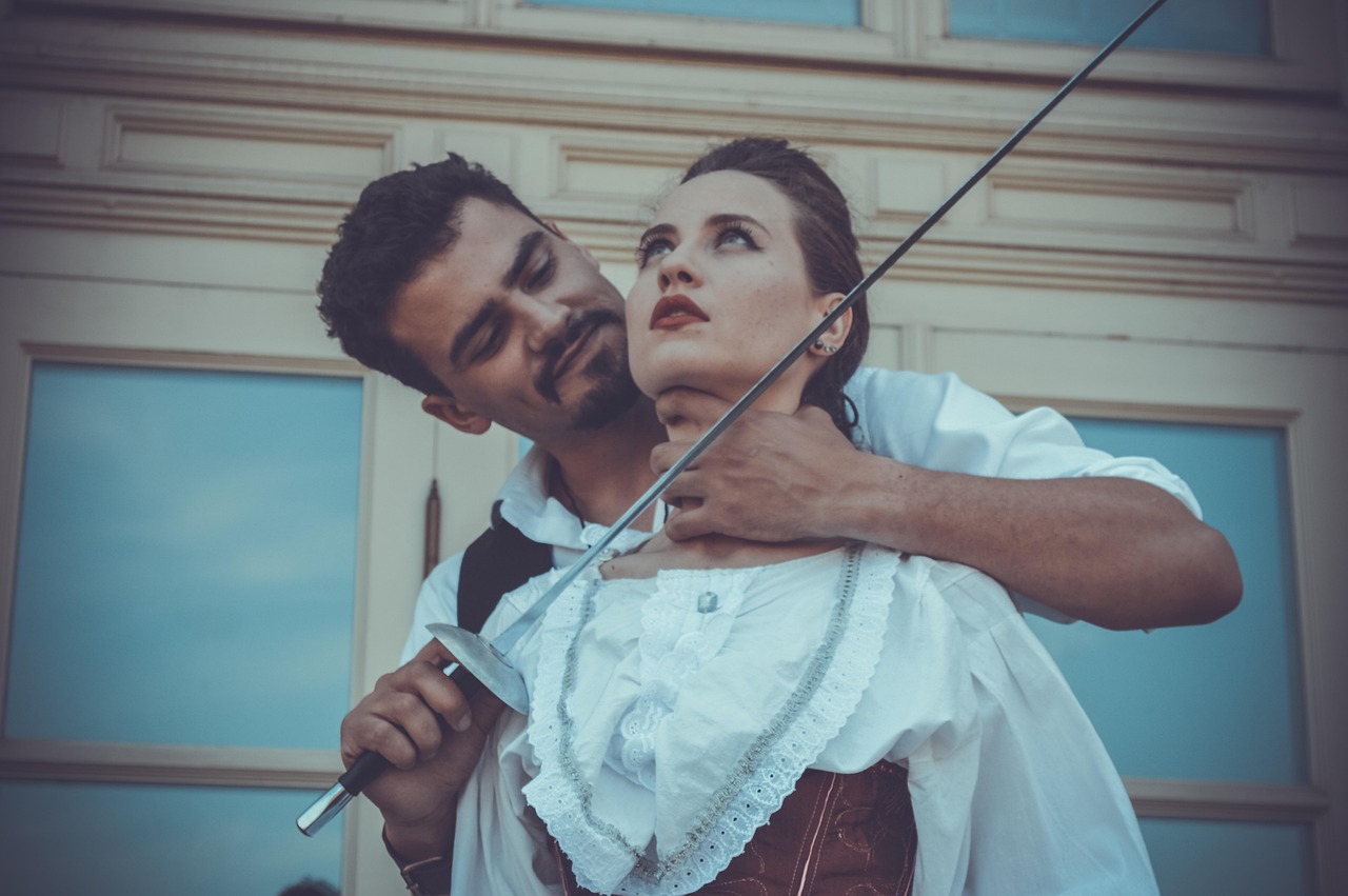 五月星光璀璨，演员关海山的艺术人生之旅