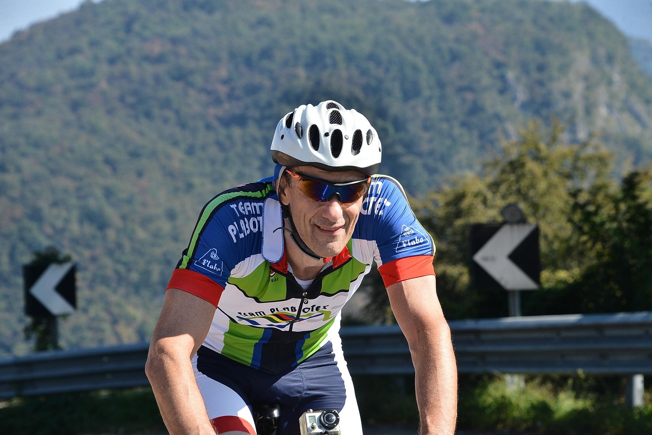 五月热血时刻，CM朋克UFC比赛最新片段回顾