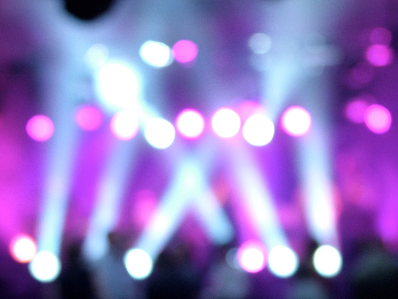 五月足球盛宴，直播360度呈现精彩对决，足球比赛直播360带你飞！