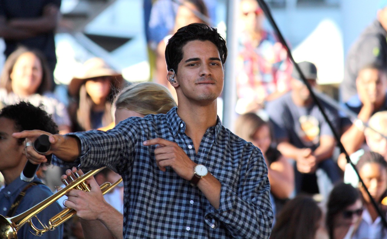 五月郑容和最新作品，音乐与艺术的完美融合亮相荧屏