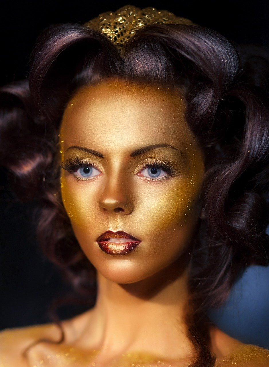 五月香港演员夏萍，演艺生涯的辉煌传奇与人生故事回顾